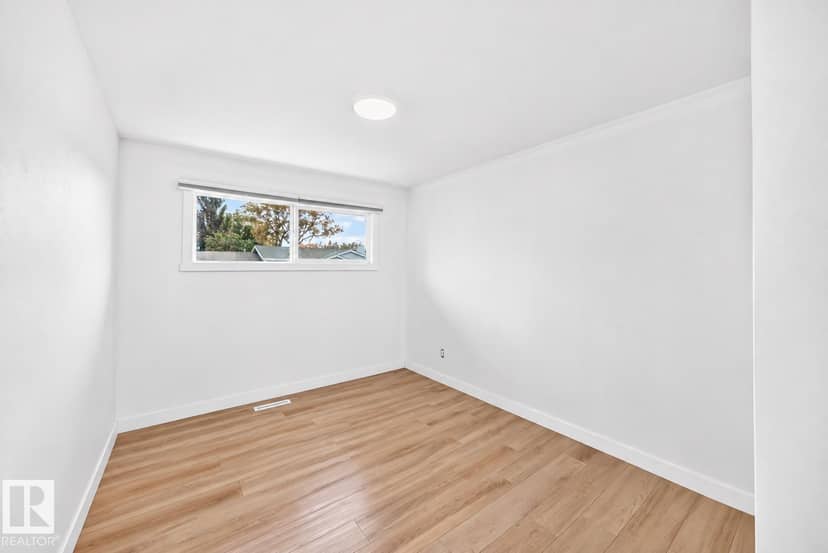 16110 82 AV NW — photo 20 of 40