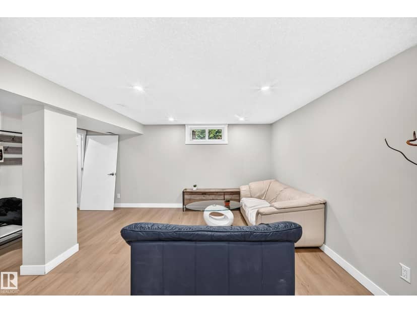 16110 82 AV NW — photo 28 of 40