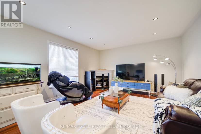 8 Hollylane Drive — photo 22 of 40