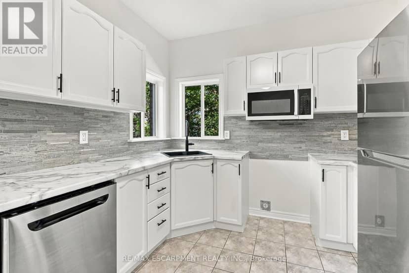15 Dalrymple Drive — photo 12 of 40
