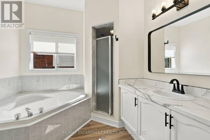 15 Dalrymple Drive — photo 23 of 40