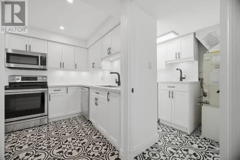 320 - 150 Wilson Street W — photo 20 of 40