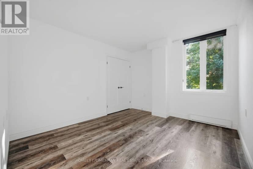 320 - 150 Wilson Street W — photo 32 of 40