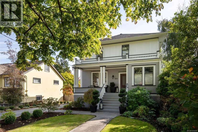 1033 Monterey Ave, Oak Bay