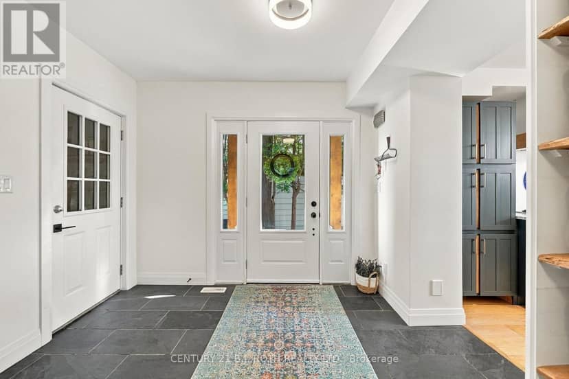 19 Stanley Avenue — photo 11 of 40