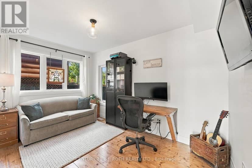 19 Stanley Avenue — photo 23 of 40