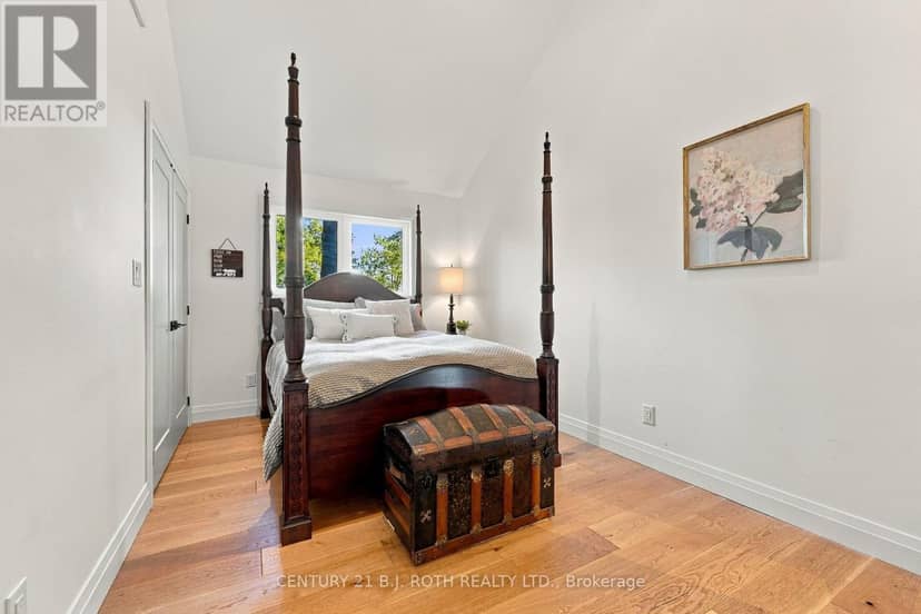 19 Stanley Avenue — photo 35 of 40