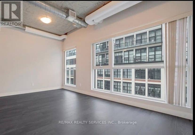 509 - 1 Victoria Street S — photo 18 of 23