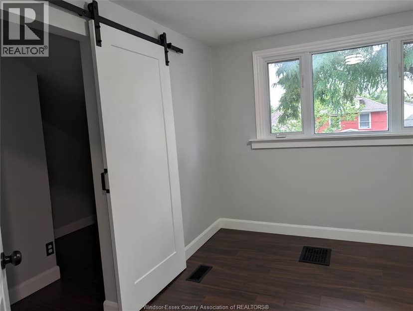 1108 Dougall Avenue — photo 17 of 31