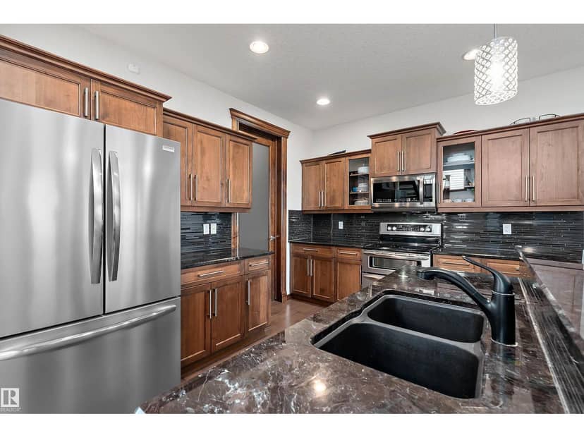 87 Lamplight Dr — photo 9 of 40