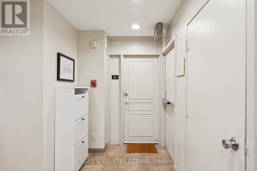 8A - 400 Laurier Street E — photo 5 of 40