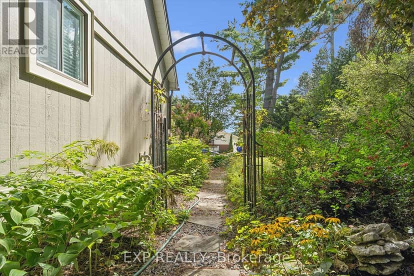 195 Maple Street — photo 19 of 29