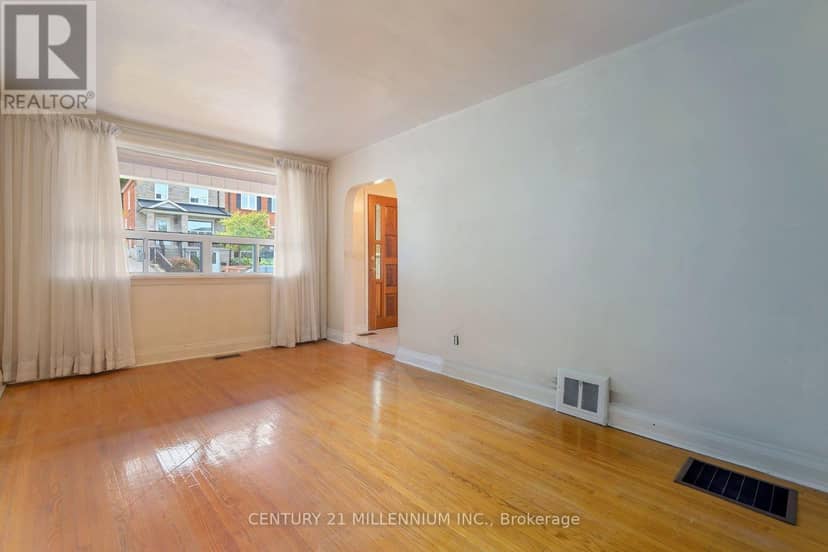 16 Rochdale Avenue, Toronto, photo 8