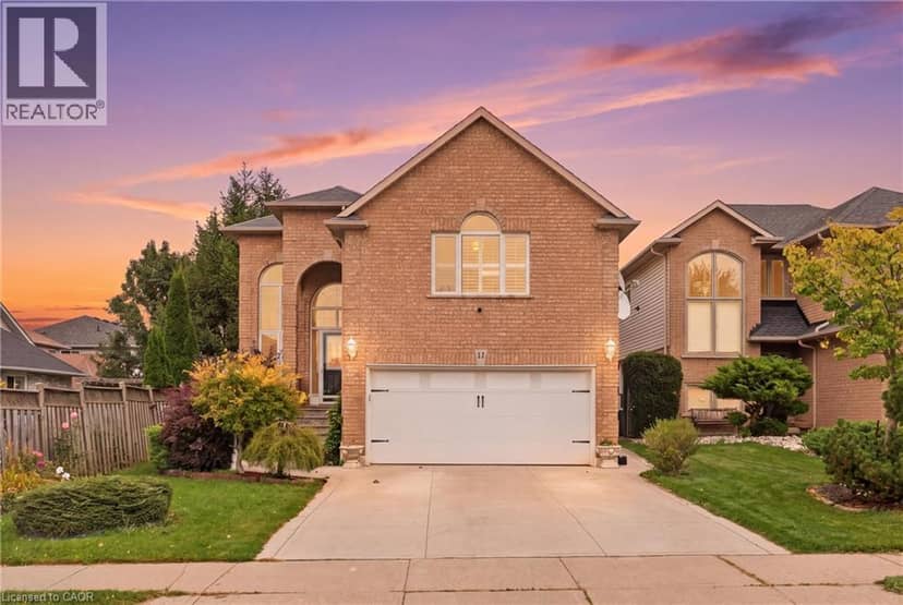 11 REDTAIL Crescent, Hamilton
