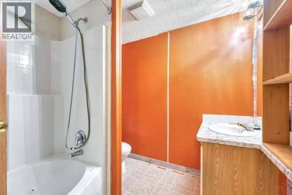 863 Brentwood Crescent — photo 17 of 20