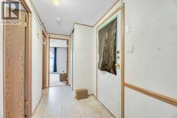 863 Brentwood Crescent — photo 10 of 20