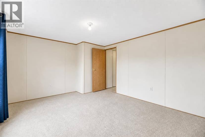 863 Brentwood Crescent — photo 12 of 20