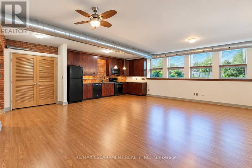 16 - 357 Hunter Street W — photo 18 of 40