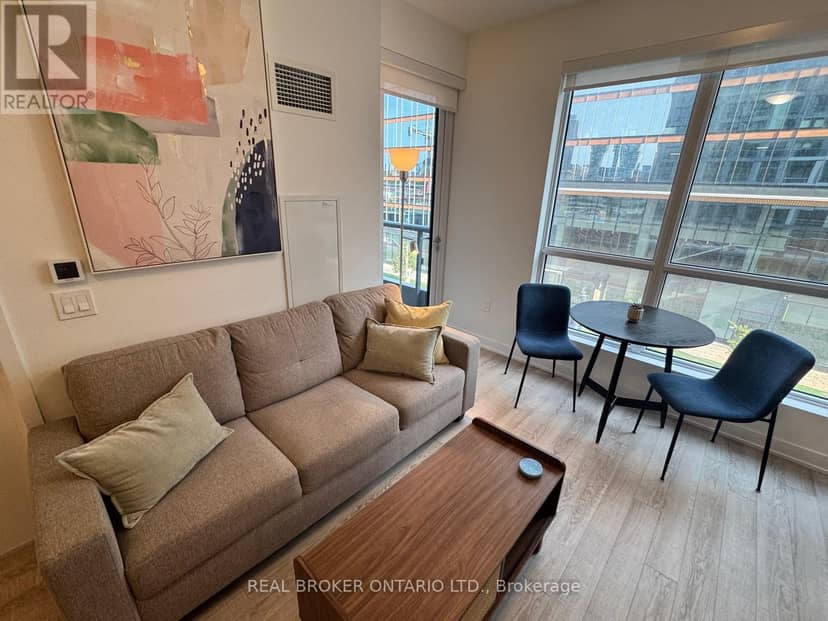 420 - 15 Richardson Street — photo 1 of 28