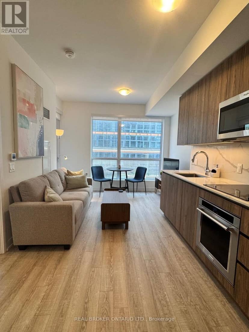 420 - 15 Richardson Street — photo 3 of 28
