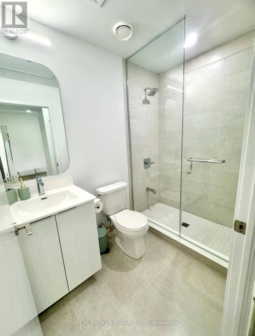 420 - 15 Richardson Street — photo 8 of 28