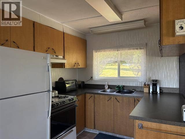 41100 S BEDNESTI LAKE ROAD, Prince George, photo 5