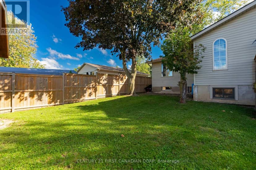101 Kleinfeldt Avenue — photo 17 of 40