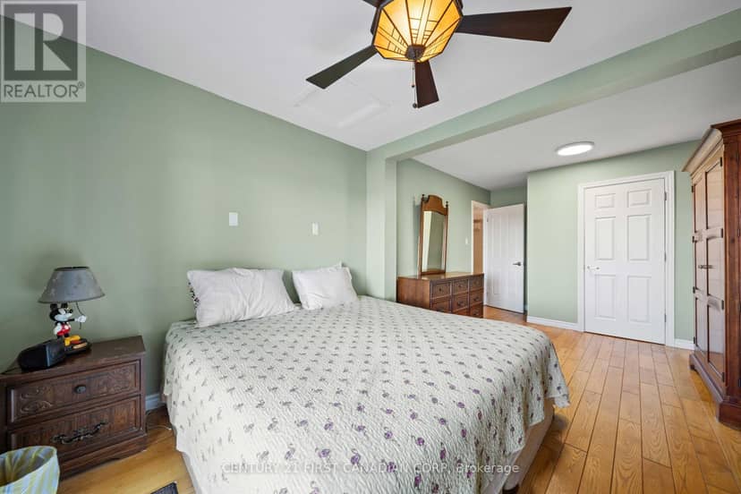 101 Kleinfeldt Avenue — photo 31 of 40