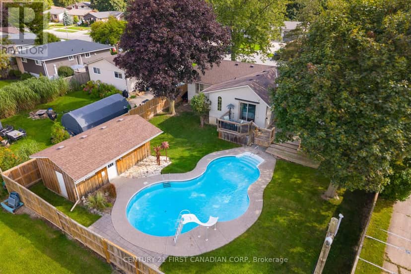 101 Kleinfeldt Avenue — photo 6 of 40