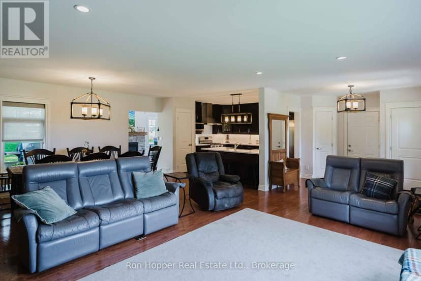 317670 6&10 Highway, Georgian Bluffs, photo 6
