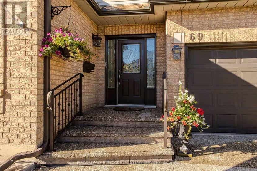69 - 1150 Skyview Drive, Burlington, photo 3