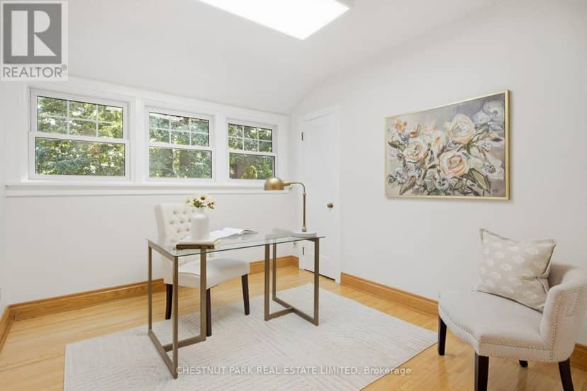 43 Guthrie Avenue — photo 13 of 40