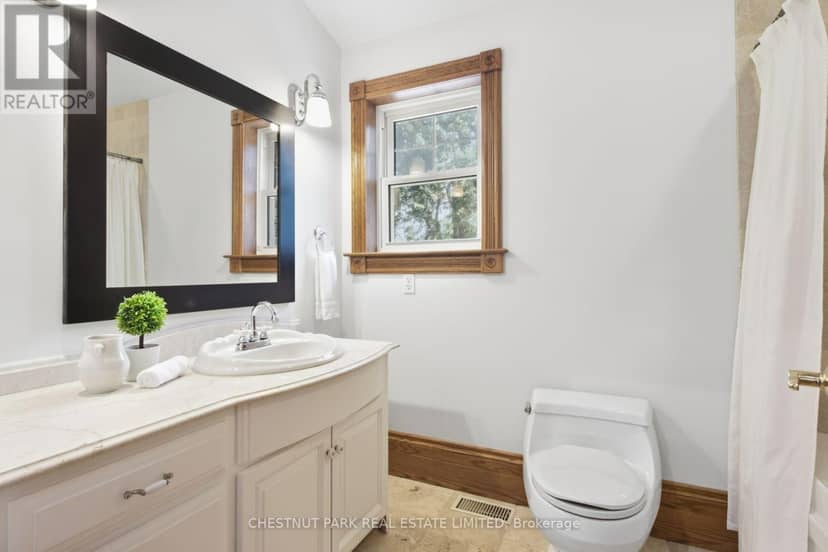 43 Guthrie Avenue — photo 30 of 40