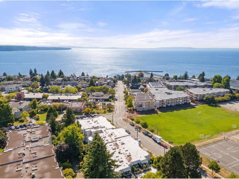 412 1220 Fir Street, White Rock, photo 3