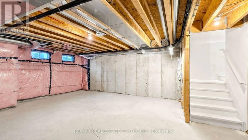300 Bedrock Drive — photo 39 of 40