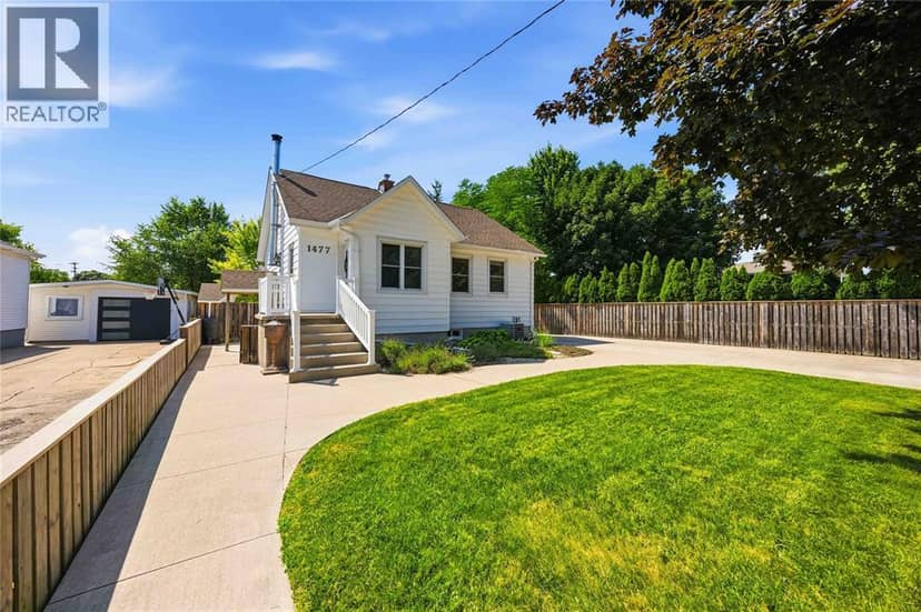 1477 Baxter Avenue — photo 5 of 40