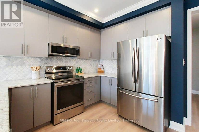 24 Barfoot Street — photo 14 of 40