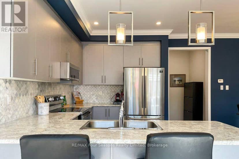 24 Barfoot Street — photo 17 of 40