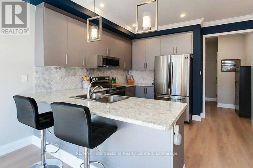 24 Barfoot Street — photo 6 of 40
