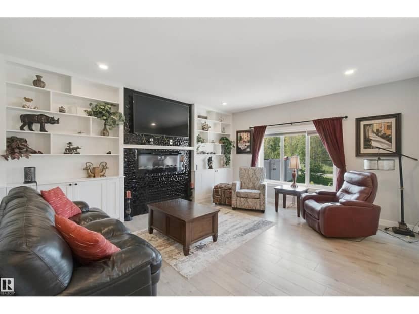 3895 Robins Cr NW — photo 13 of 40