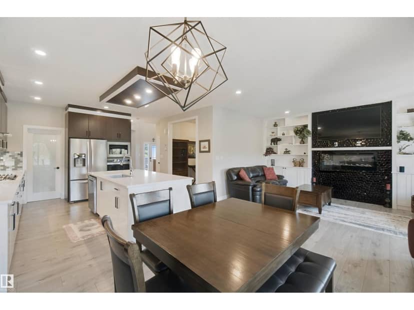 3895 Robins Cr NW — photo 12 of 40