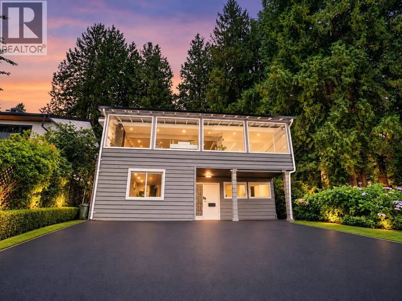 3570 LONSDALE AVENUE, North Vancouver