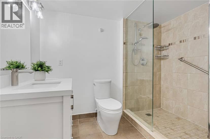 55 KINGSBRIDGE GARDEN Circle Unit# 1604 — photo 28 of 40