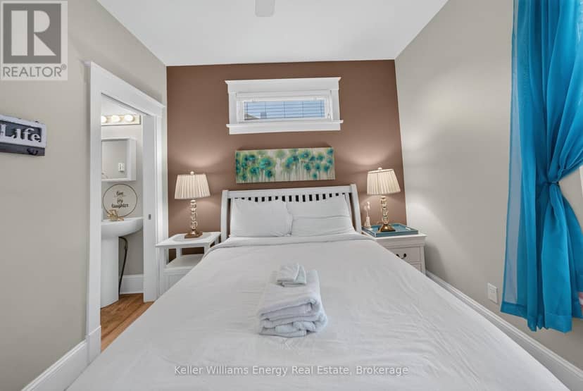 54 - 7 Butternut Lane — photo 16 of 32