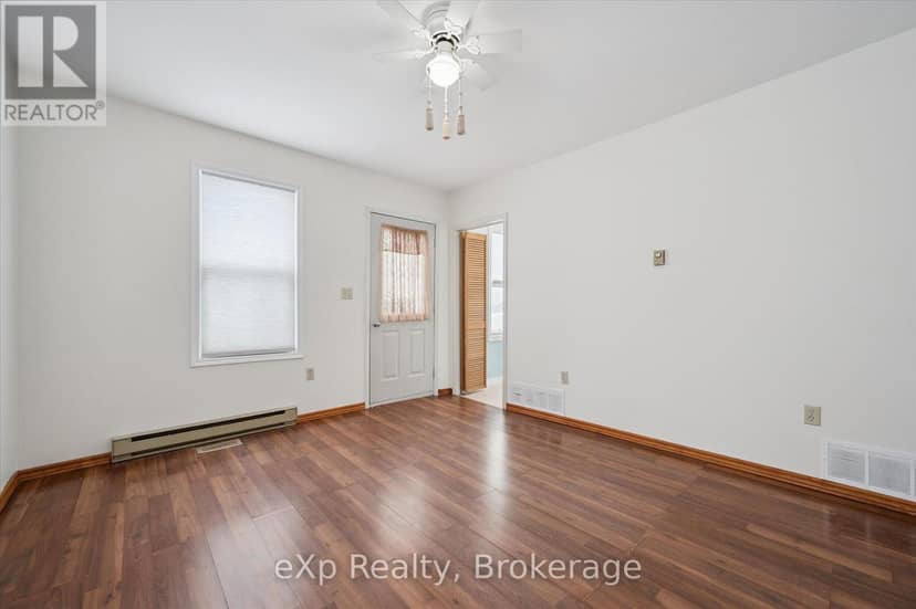 8 West Street — photo 12 of 40