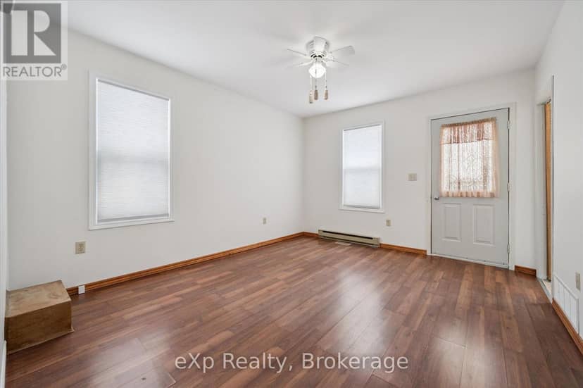 8 West Street — photo 14 of 40
