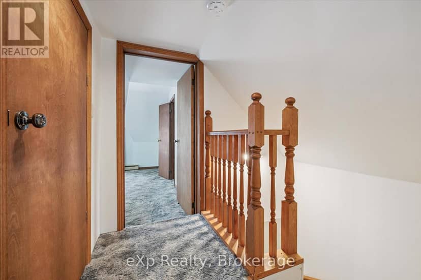 8 West Street — photo 19 of 40