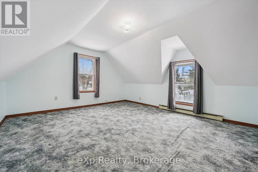8 West Street — photo 21 of 40
