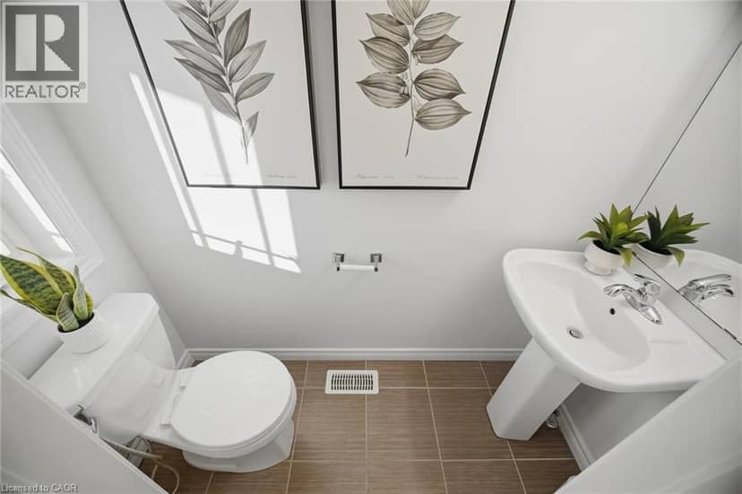 98 BLOOM Crescent — photo 17 of 39