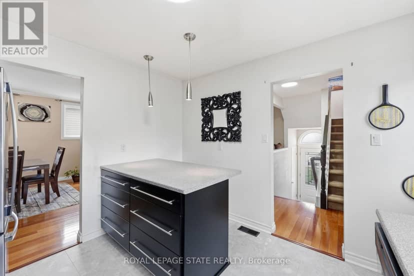 63 Folkestone Avenue — photo 10 of 40